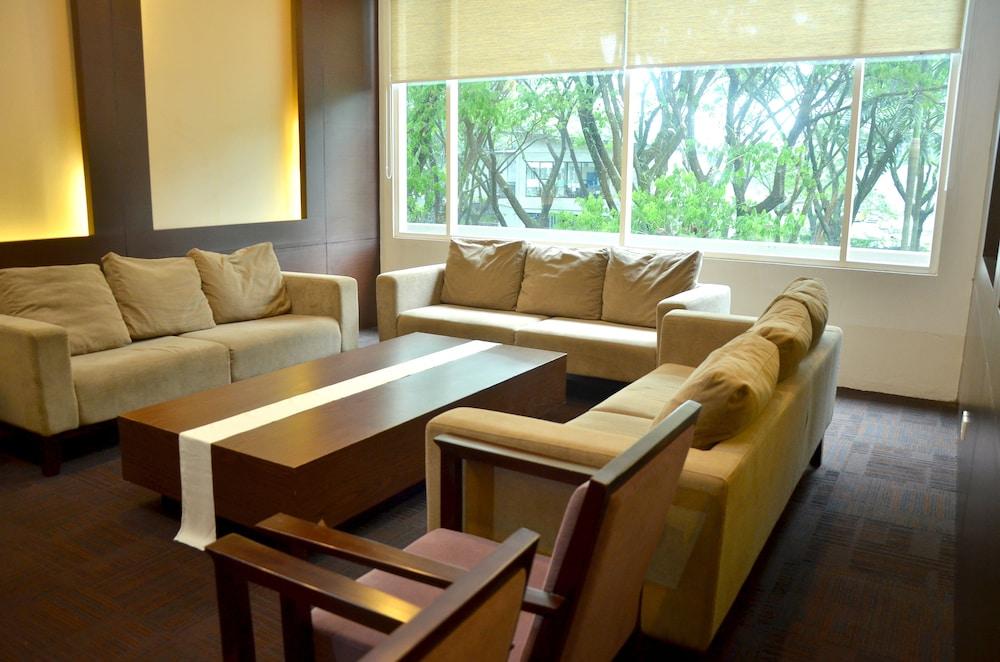 Grand Cakra Hotel Malang Exteriér fotografie