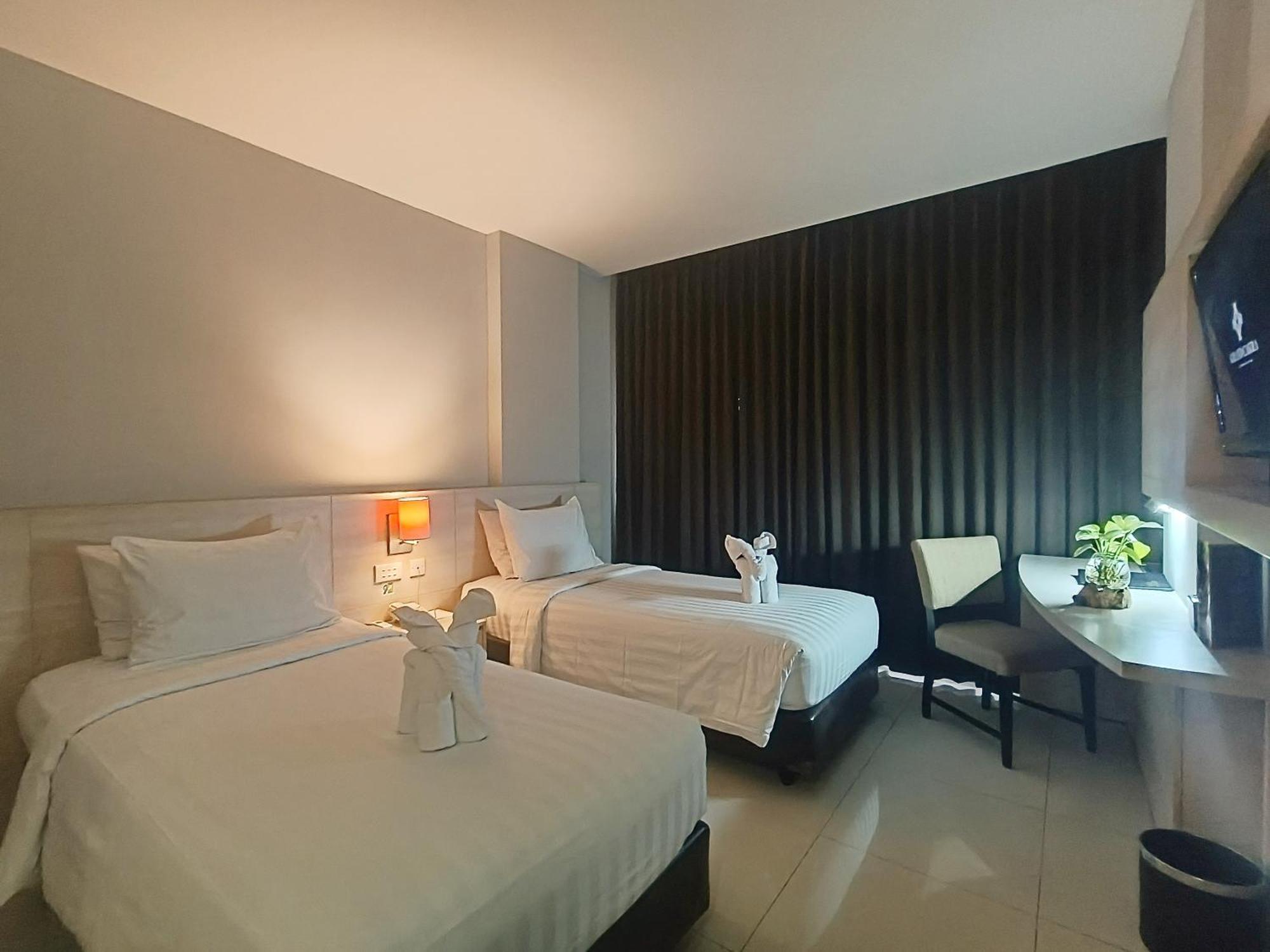 Grand Cakra Hotel Malang Exteriér fotografie
