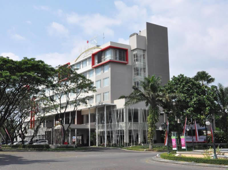 Grand Cakra Hotel Malang Exteriér fotografie