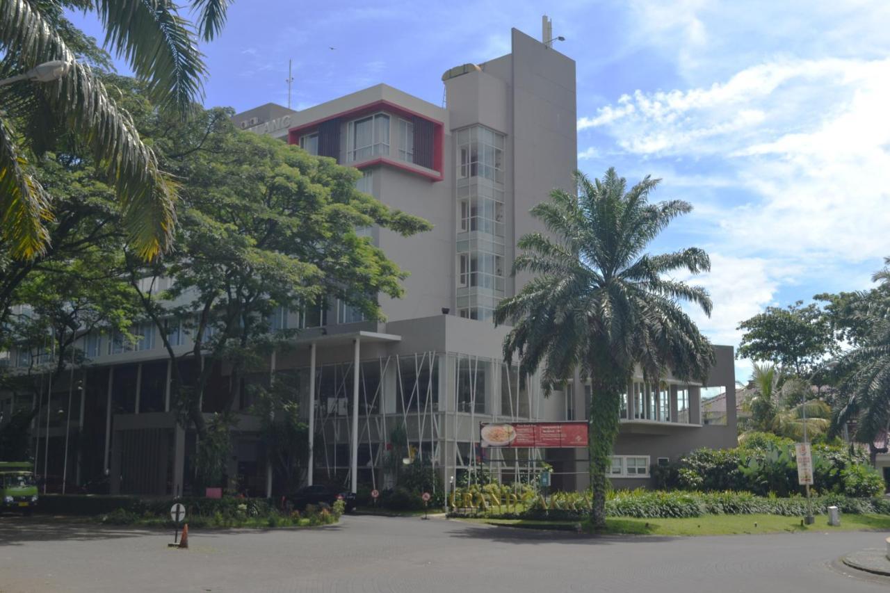 Grand Cakra Hotel Malang Exteriér fotografie